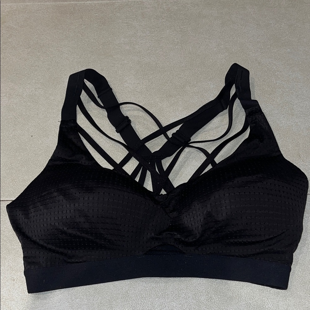 Victoria’s Secret Sport Black Strappy Wireless Sports Bra